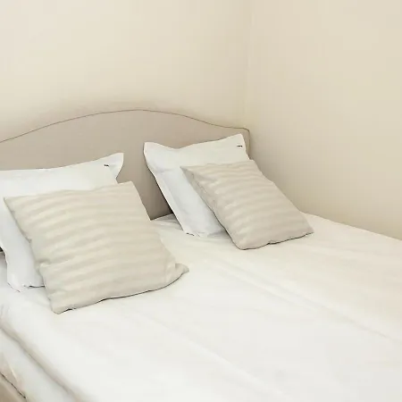 דירה Cozy & Functional By The Opera וארנה